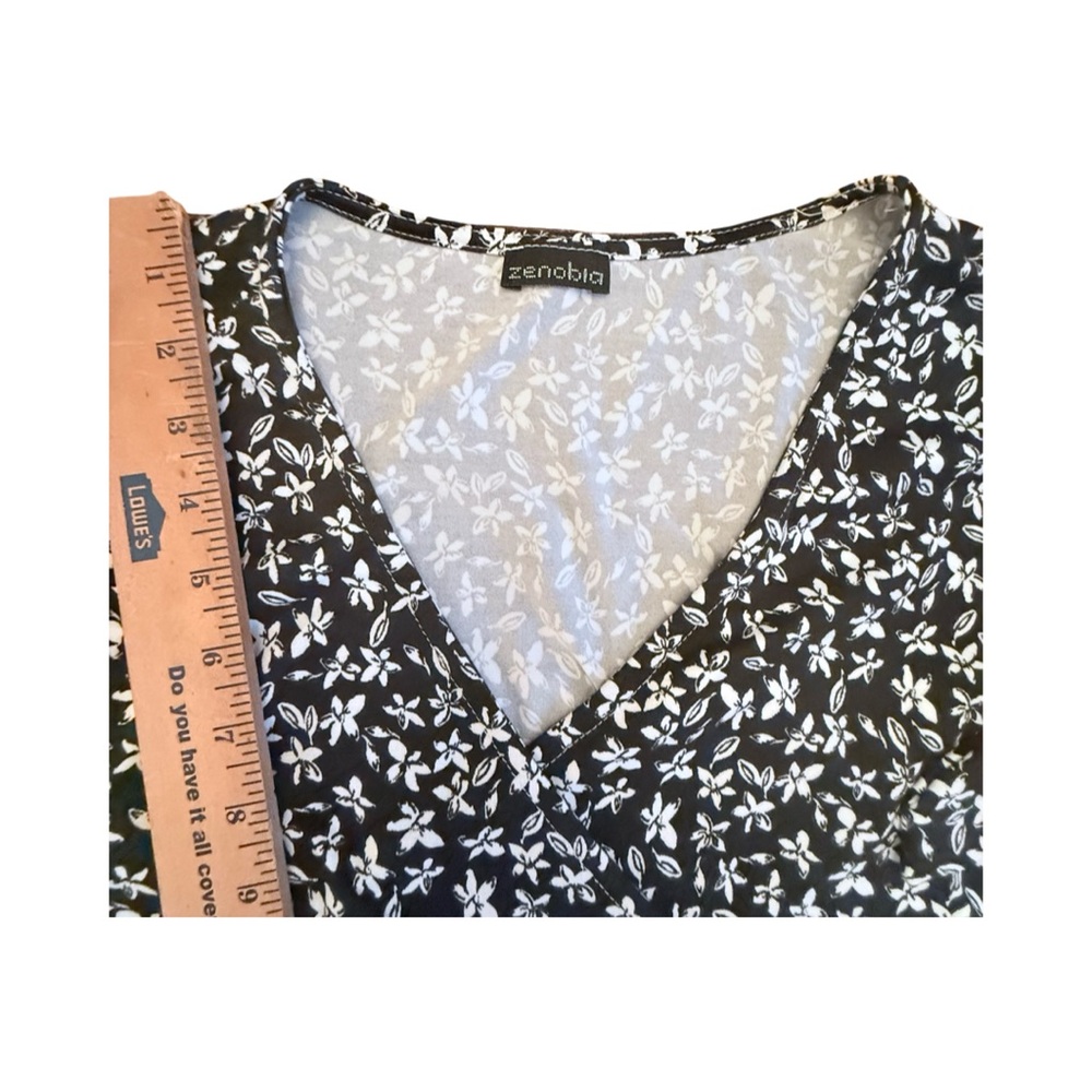 Zenobia Black & White Floral Wrap Blouse – 1XL - Picture 11 of 14